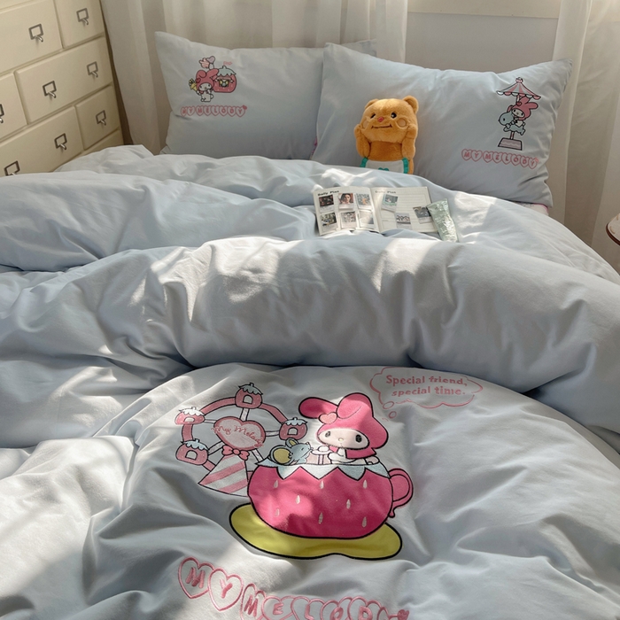 91家纺网 家纺一手货源 找家纺 小叮当家纺仓储工厂店 2025新款提供买家秀爆款花型不断货三丽鸥绣花全棉纯棉磨毛卡通四件套 美乐蒂乐园-兰