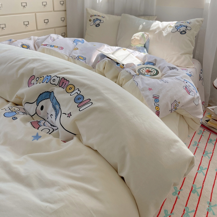 91家纺网 家纺一手货源 找家纺 小叮当家纺仓储工厂店 2025新款提供买家秀爆款花型不断货三丽鸥绣花全棉纯棉磨毛卡通四件套 撒娇玉桂狗-米