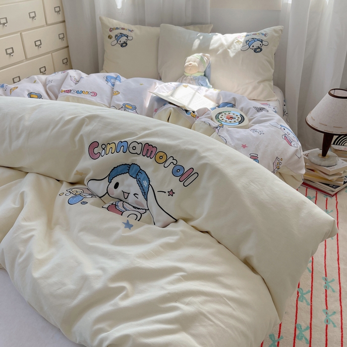 91家纺网 家纺一手货源 找家纺 小叮当家纺仓储工厂店 2025新款提供买家秀爆款花型不断货三丽鸥绣花全棉纯棉磨毛卡通四件套 撒娇玉桂狗-米