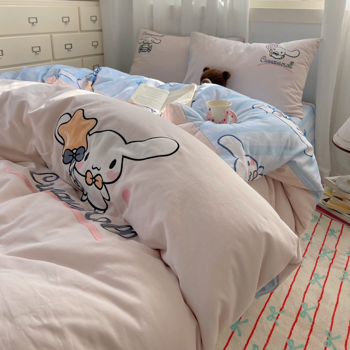 91家纺网 家纺一手货源 找家纺 小叮当家纺仓储工厂店 2025新款提供买家秀爆款花型不断货三丽鸥绣花全棉纯棉磨毛卡通四件套 星愿玉桂狗-粉