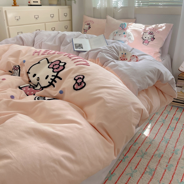 91家纺网 家纺一手货源 找家纺 小叮当家纺仓储工厂店 2025新款提供买家秀爆款花型不断货三丽鸥绣花全棉纯棉磨毛卡通四件套 甜心kitty