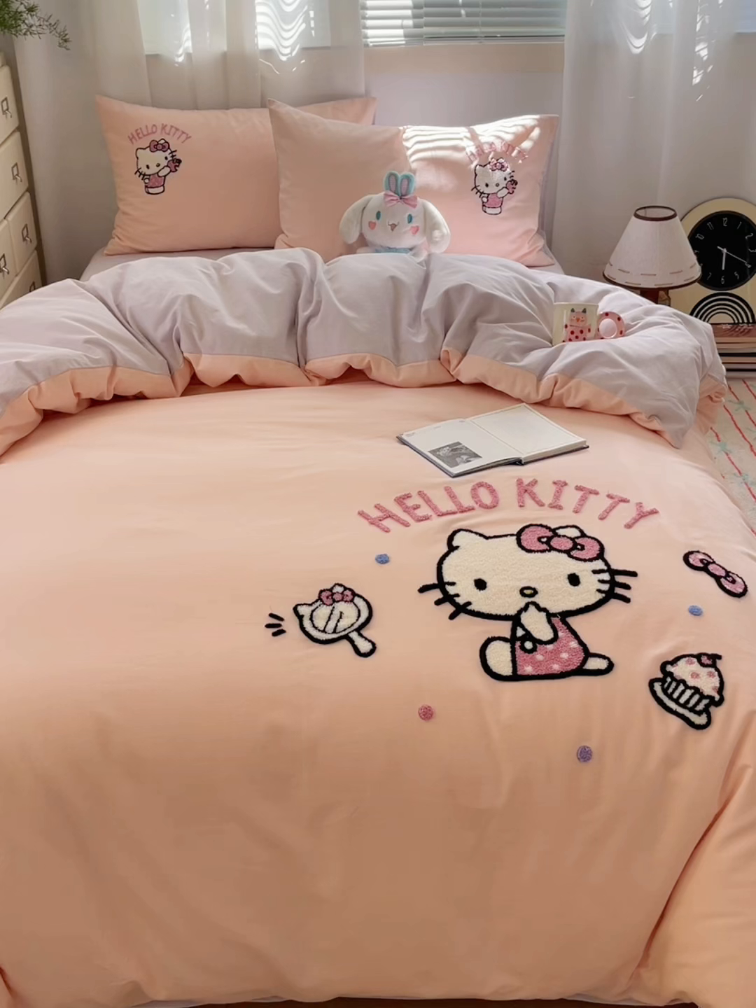 91家纺网 家纺一手货源 找家纺 小叮当家纺仓储工厂店 2025新款提供买家秀爆款花型不断货三丽鸥绣花全棉纯棉磨毛卡通四件套 甜心kitty