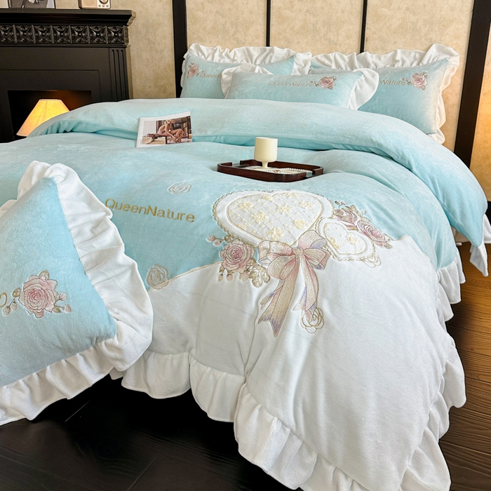 七七家纺 2025新款刺绣款牛奶绒四件套-织梦系列 织梦-水绿