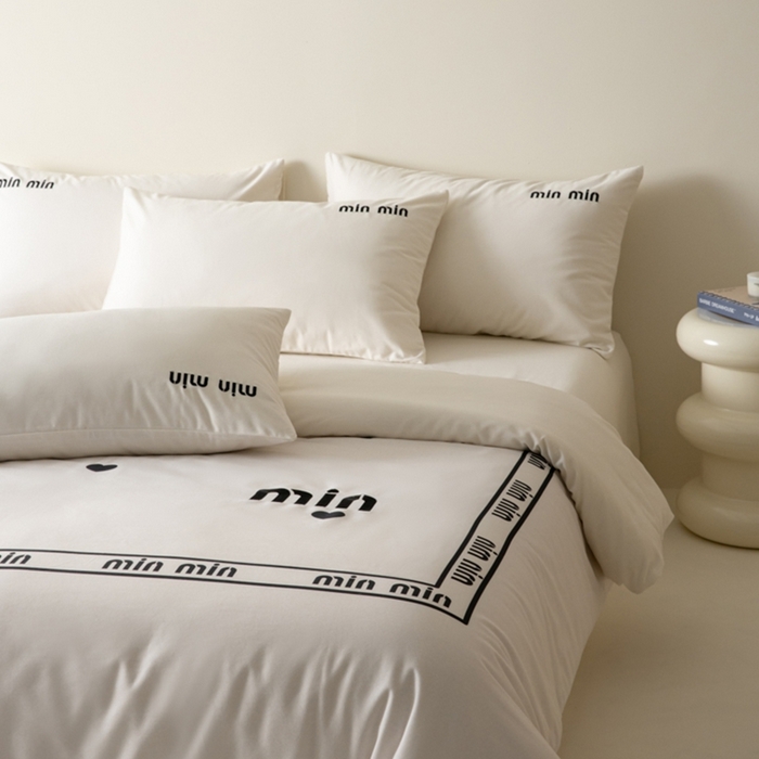 91家纺网 家纺一手货源 找家纺 （总）小叮当家纺仓储工厂店 2025新款提供买家秀爆款花型不断货全棉纯棉磨毛四件套大版定位印加绣