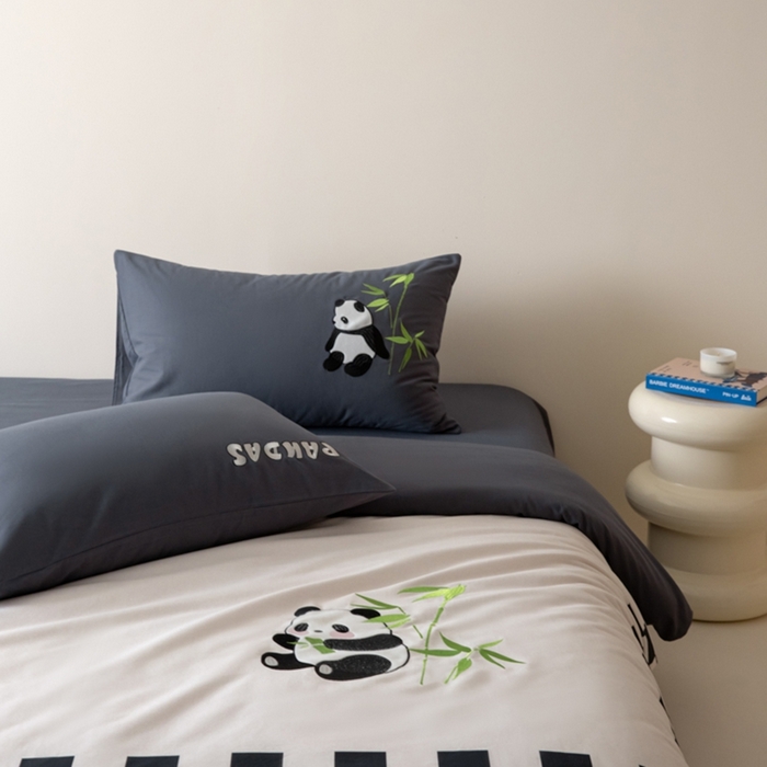 91家纺网 家纺一手货源 找家纺 小叮当家纺仓储工厂店 2025新款提供买家秀爆款花型不断货全棉纯棉磨毛四件套大版定位印加绣 害羞团子