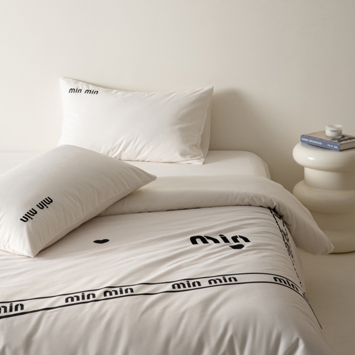 91家纺网 家纺一手货源 找家纺 小叮当家纺仓储工厂店 2025新款提供买家秀爆款花型不断货全棉纯棉磨毛四件套大版定位印加绣 偏爱