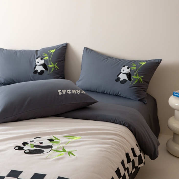 91家纺网 家纺一手货源 找家纺 小叮当家纺仓储工厂店 2025新款提供买家秀爆款花型不断货全棉纯棉磨毛四件套大版定位印加绣 害羞团子