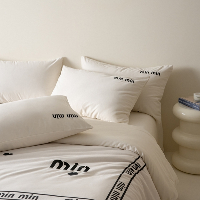 91家纺网 家纺一手货源 找家纺 小叮当家纺仓储工厂店 2025新款提供买家秀爆款花型不断货全棉纯棉磨毛四件套大版定位印加绣 偏爱