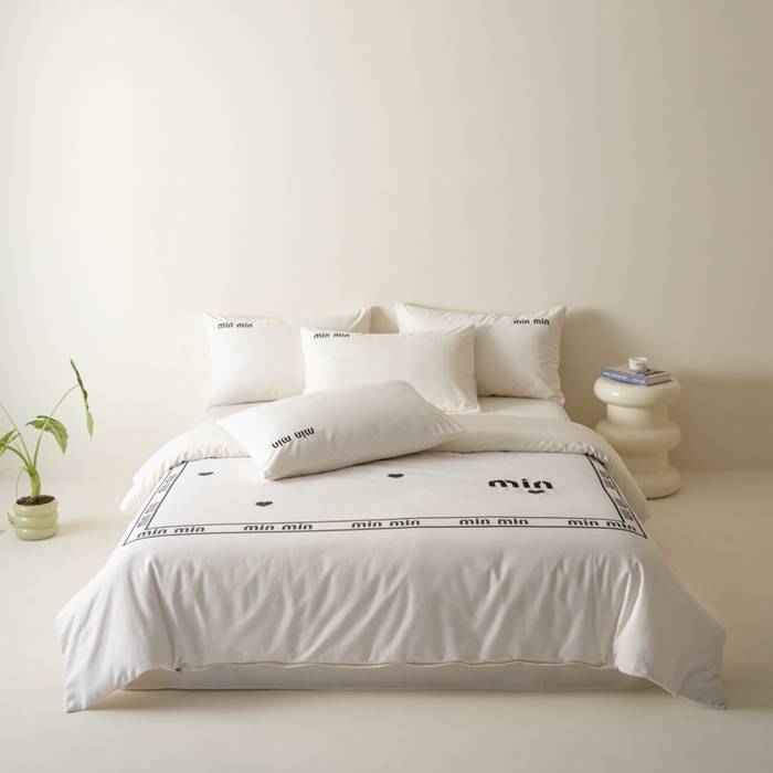 91家纺网 家纺一手货源 找家纺 小叮当家纺仓储工厂店 2025新款提供买家秀爆款花型不断货全棉纯棉磨毛四件套大版定位印加绣 偏爱