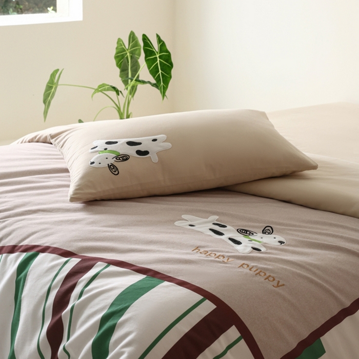 91家纺网 家纺一手货源 找家纺 小叮当家纺仓储工厂店 2025新款提供买家秀爆款花型不断货全棉纯棉磨毛四件套大版定位印加绣 狗狗骑士