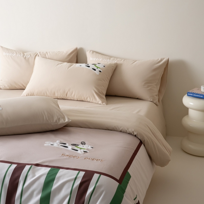 91家纺网 家纺一手货源 找家纺 小叮当家纺仓储工厂店 2025新款提供买家秀爆款花型不断货全棉纯棉磨毛四件套大版定位印加绣 狗狗骑士