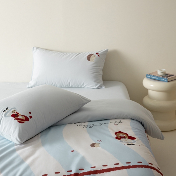 91家纺网 家纺一手货源 找家纺 小叮当家纺仓储工厂店 2025新款提供买家秀爆款花型不断货全棉纯棉磨毛四件套大版定位印加绣 小红帽