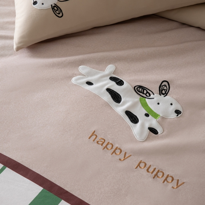 91家纺网 家纺一手货源 找家纺 小叮当家纺仓储工厂店 2025新款提供买家秀爆款花型不断货全棉纯棉磨毛四件套大版定位印加绣 狗狗骑士