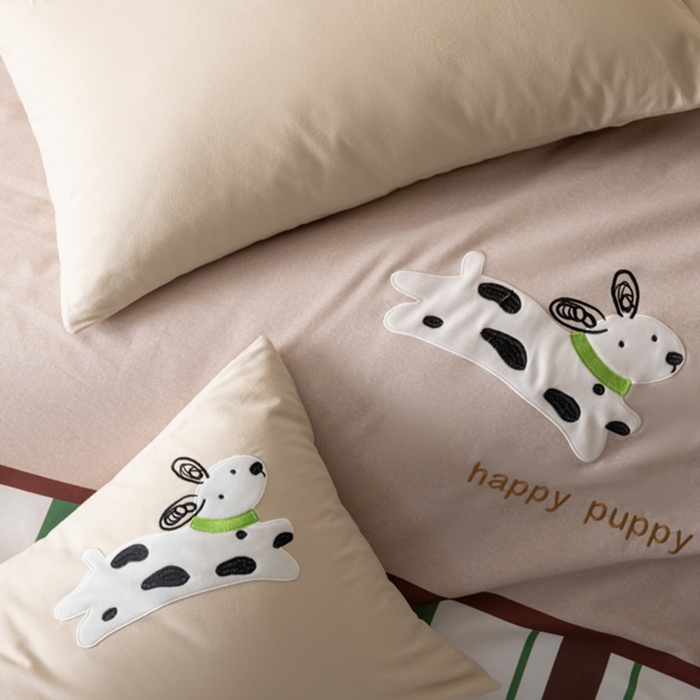 91家纺网 家纺一手货源 找家纺 小叮当家纺仓储工厂店 2025新款提供买家秀爆款花型不断货全棉纯棉磨毛四件套大版定位印加绣 狗狗骑士