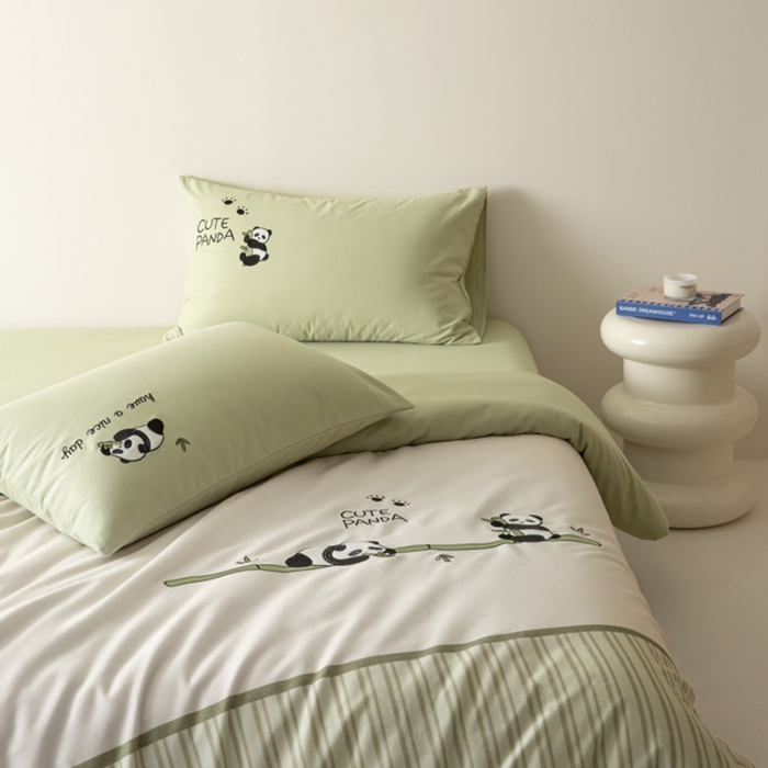 91家纺网 家纺一手货源 找家纺 小叮当家纺仓储工厂店 2025新款提供买家秀爆款花型不断货全棉纯棉磨毛四件套大版定位印加绣 熊猫抱竹