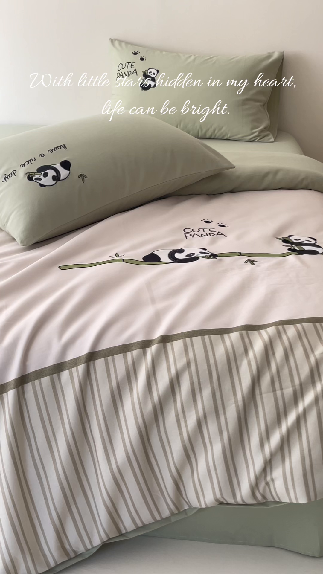 91家纺网 家纺一手货源 找家纺 小叮当家纺仓储工厂店 2025新款提供买家秀爆款花型不断货全棉纯棉磨毛四件套大版定位印加绣 熊猫抱竹