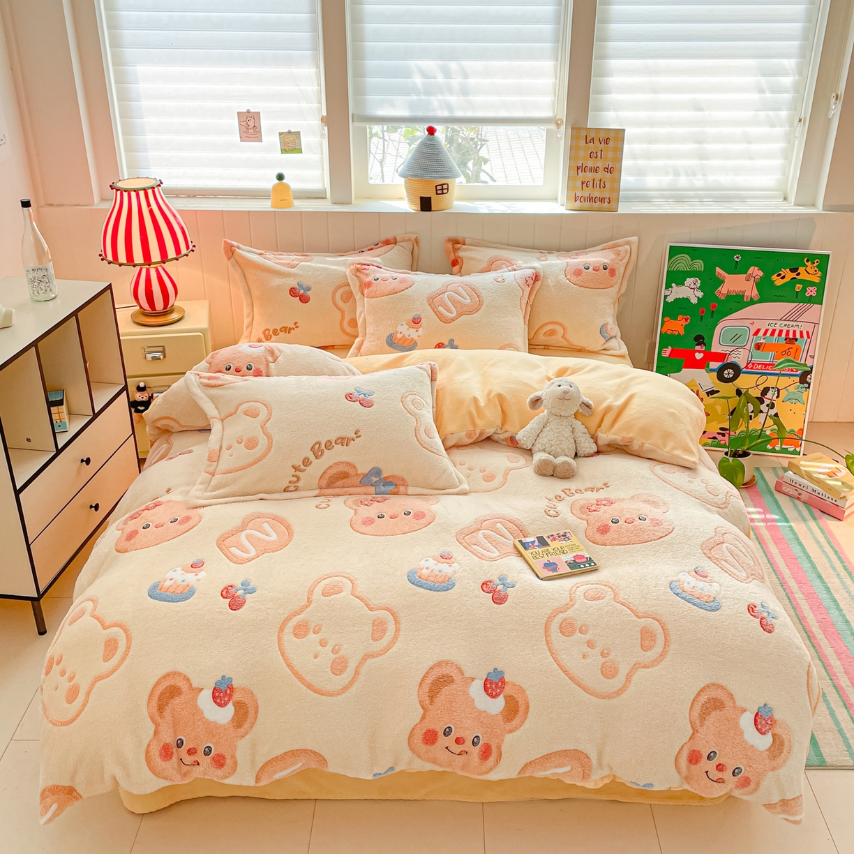 91家纺网 家纺一手货源 找家纺 沐慕 2025新款A类200g加厚雪花绒180g牛奶绒四件套 黄油小熊