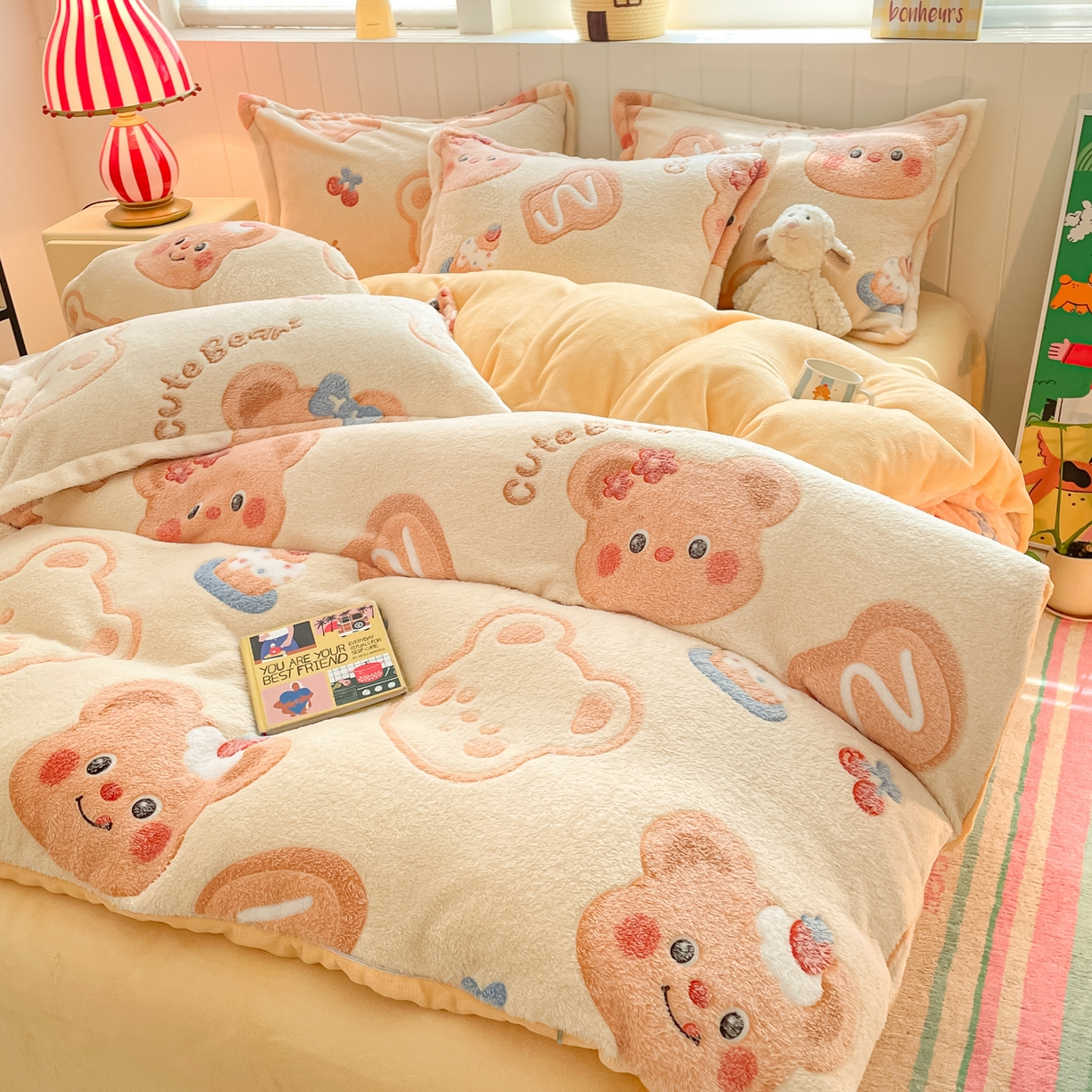 91家纺网 家纺一手货源 找家纺 沐慕 2025新款A类200g加厚雪花绒180g牛奶绒四件套 黄油小熊
