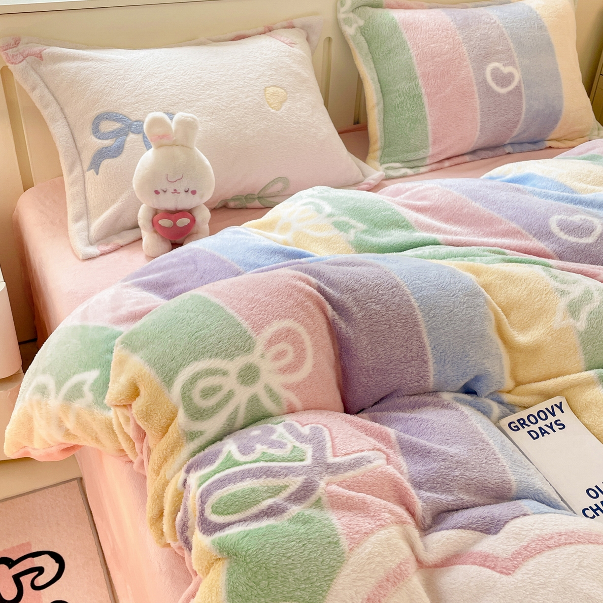 91家纺网 家纺一手货源 找家纺 沐慕 2025新款A类200g加厚雪花绒180g牛奶绒四件套 彩虹