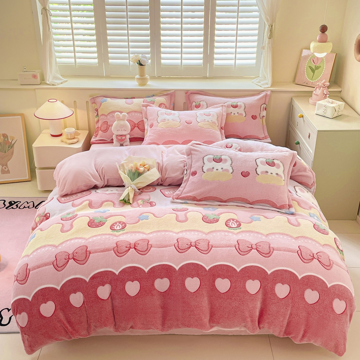 91家纺网 家纺一手货源 找家纺 沐慕 2025新款A类200g加厚雪花绒180g牛奶绒四件套 蛋糕兔