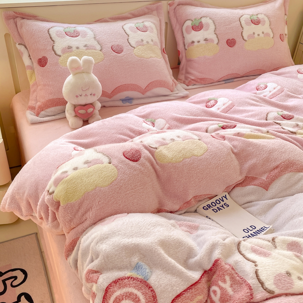 91家纺网 家纺一手货源 找家纺 沐慕 2025新款A类200g加厚雪花绒180g牛奶绒四件套 蛋糕兔