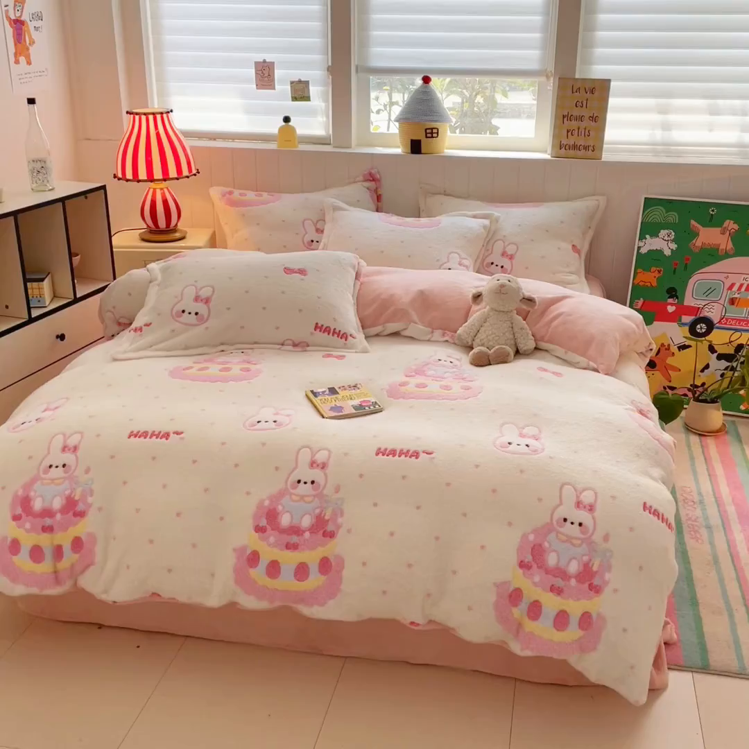 91家纺网 家纺一手货源 找家纺 沐慕 2025新款A类200g加厚雪花绒180g牛奶绒四件套 蛋糕小兔