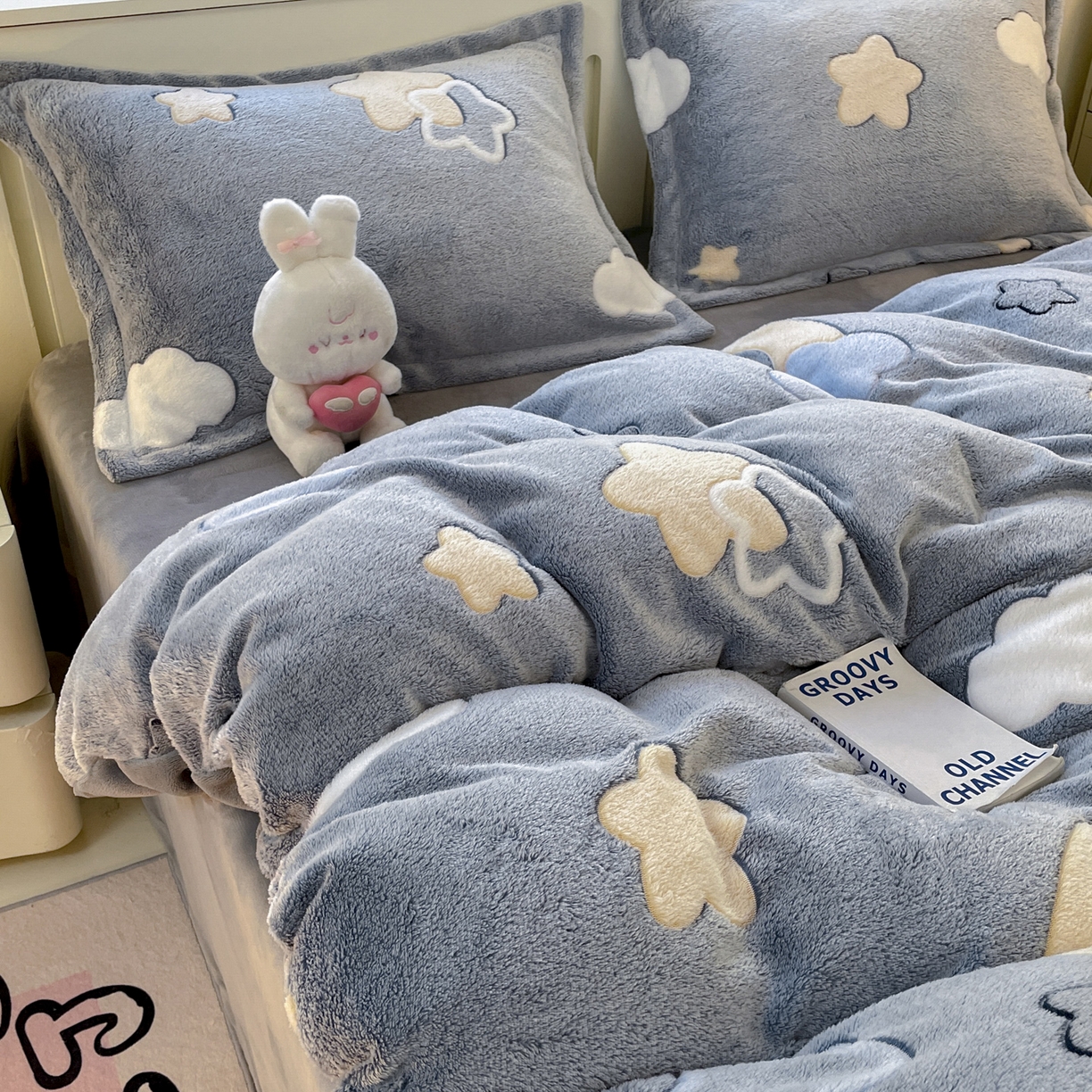 91家纺网 家纺一手货源 找家纺 沐慕 2025新款A类200g加厚雪花绒180g牛奶绒四件套 星星月亮