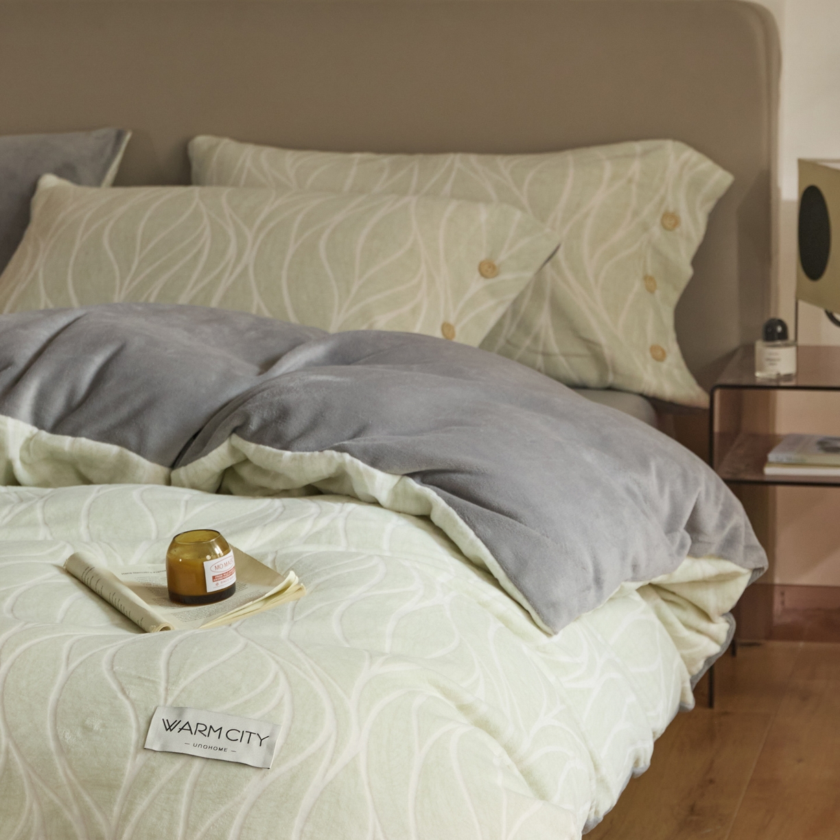 91家纺网 家纺一手货源 找家纺 吾诺家居 吾诺 纽扣式雕花牛奶绒四件套-曲线系列 烂花四件套纽扣款 曲线灰