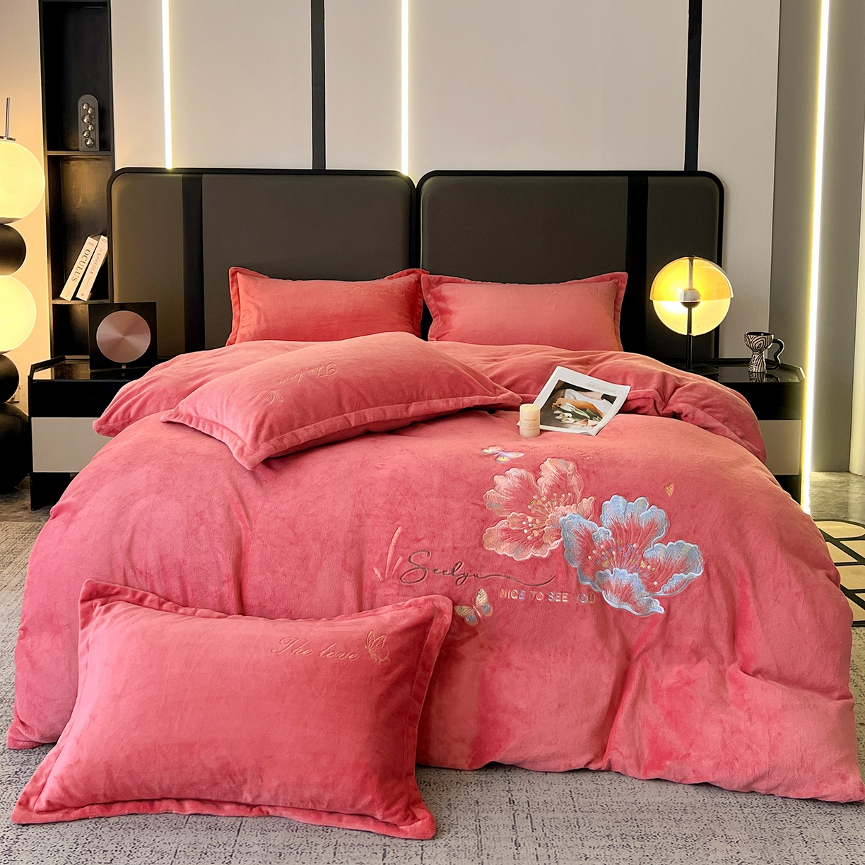 91家纺网 家纺一手货源 找家纺 居易简 2025新款亲肤刺绣款牛奶绒四件套-蝶影翩翩 蝶影翩翩-姜红