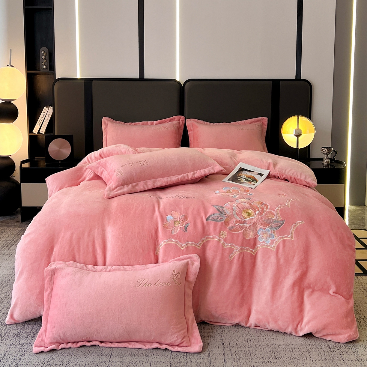 91家纺网 家纺一手货源 找家纺 （总）居易简 2025新款亲肤刺绣款牛奶绒四件套-花晨月夕