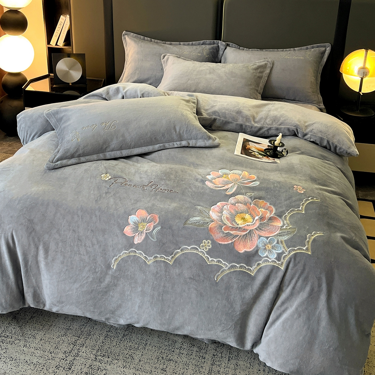 居易简 2025新款亲肤刺绣款牛奶绒四件套-花晨月夕 花晨月夕-浅灰