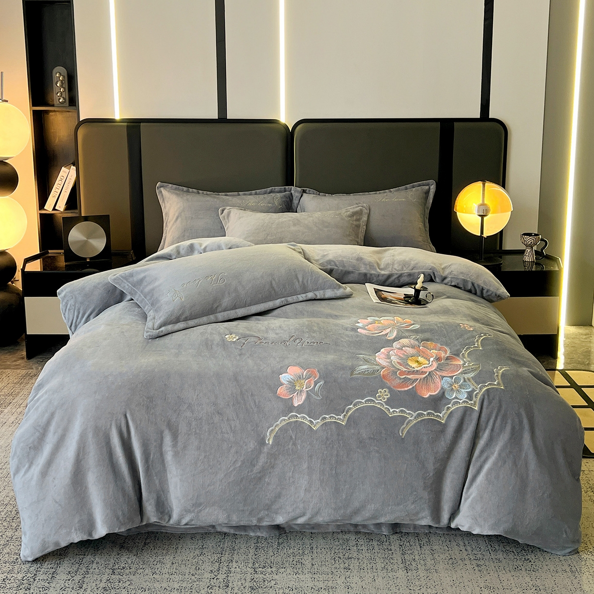 91家纺网 家纺一手货源 找家纺 居易简 2025新款亲肤刺绣款牛奶绒四件套-花晨月夕 花晨月夕-浅灰