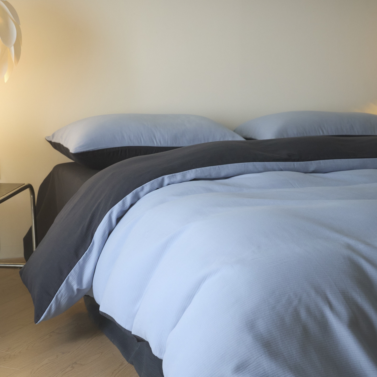 91家纺网 家纺一手货源 找家纺 小叮当家纺仓储工厂店 2025新款提供买家秀爆款花型不断货60s水洗提花全棉纯棉磨毛四件套 星蓝+玛瑙灰