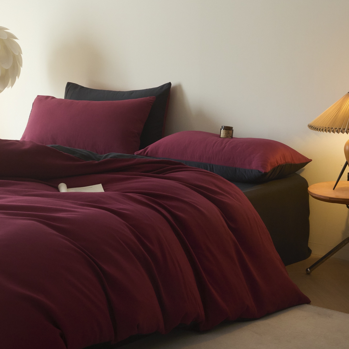 91家纺网 家纺一手货源 找家纺 小叮当家纺仓储工厂店 2025新款提供买家秀爆款花型不断货60s水洗提花全棉纯棉磨毛四件套 樱桃红+玛瑙灰