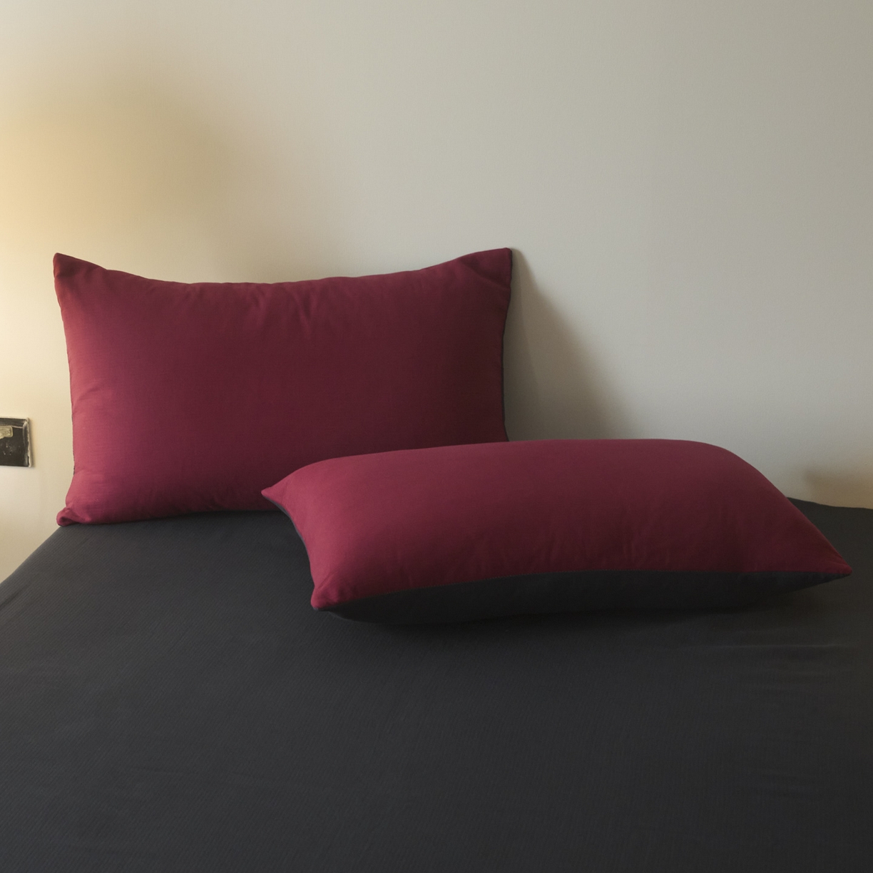 91家纺网 家纺一手货源 找家纺 小叮当家纺仓储工厂店 2025新款提供买家秀爆款花型不断货60s水洗提花全棉纯棉磨毛四件套 樱桃红+玛瑙灰