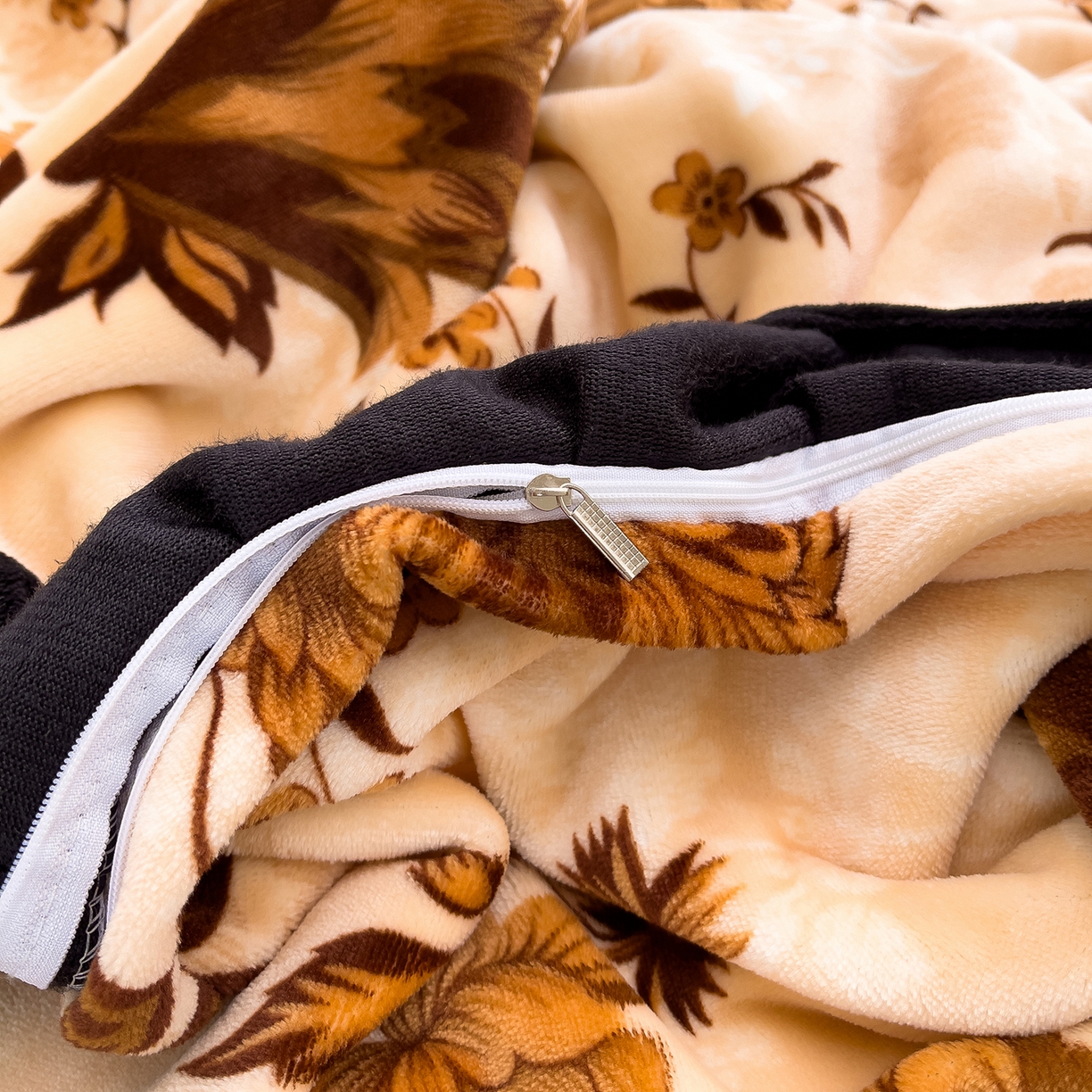 91家纺网 家纺一手货源 找家纺 赛丽雅 2025新款赫本风牛奶绒床裙款黑色花边四件套花边款 8-9 斤加厚面料 芳菲