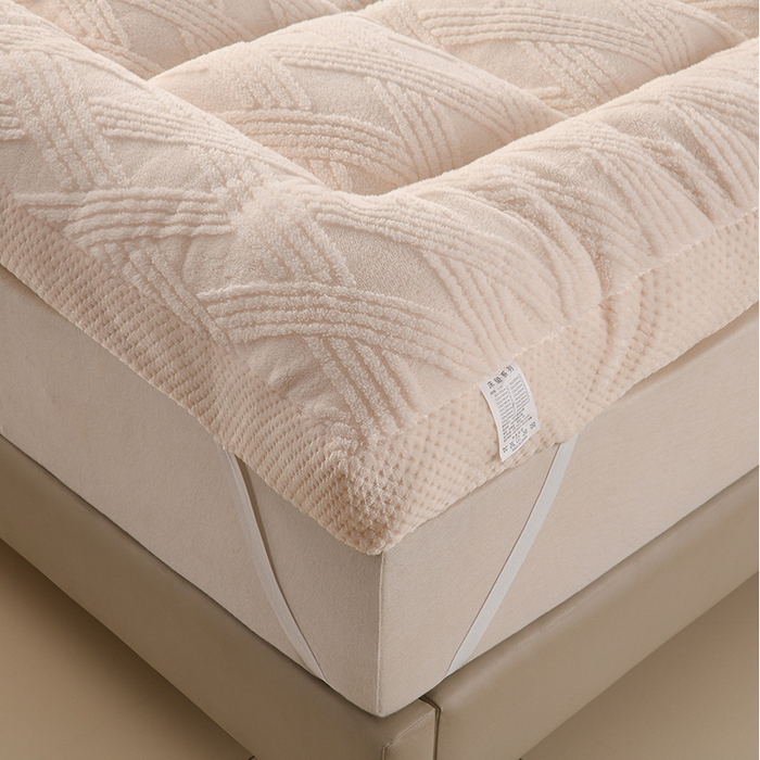 91家纺网 家纺一手货源 找家纺 预言家纺 2025新款亲肤菠萝格系列床垫 菠萝米白