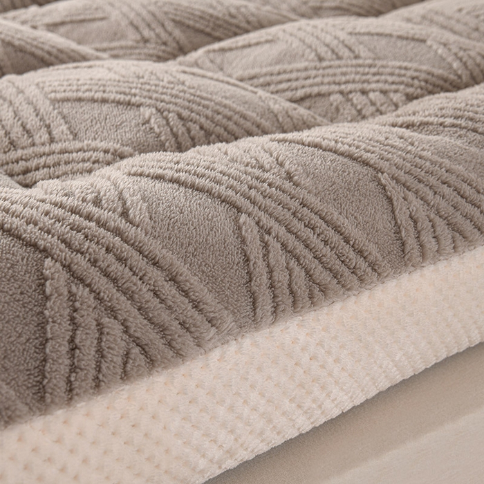 91家纺网 家纺一手货源 找家纺 预言家纺 2025新款亲肤菠萝格系列床垫 菠萝浅灰