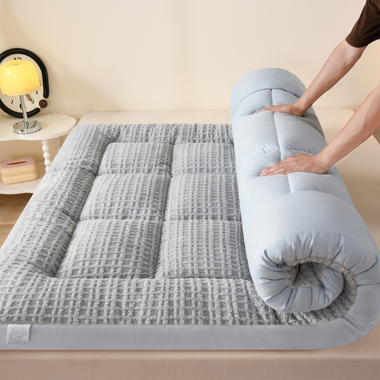 预言家纺 2025新款亲肤方格绒系列床垫 椰子灰