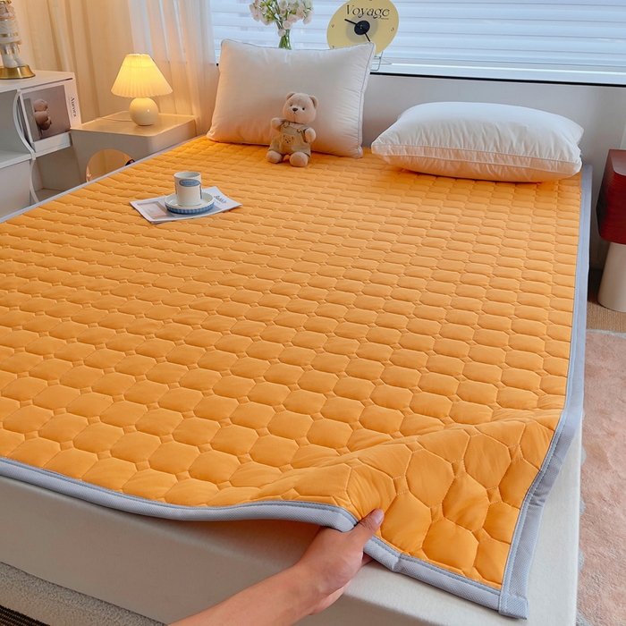 91家纺网 家纺一手货源 找家纺 预言家纺 2025新款亲肤薄垫针织系列床垫 针织橘色