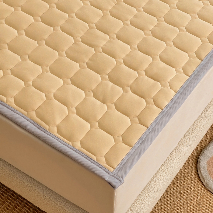 91家纺网 家纺一手货源 找家纺 预言家纺 2025新款亲肤薄垫针织系列床垫 针织驼色