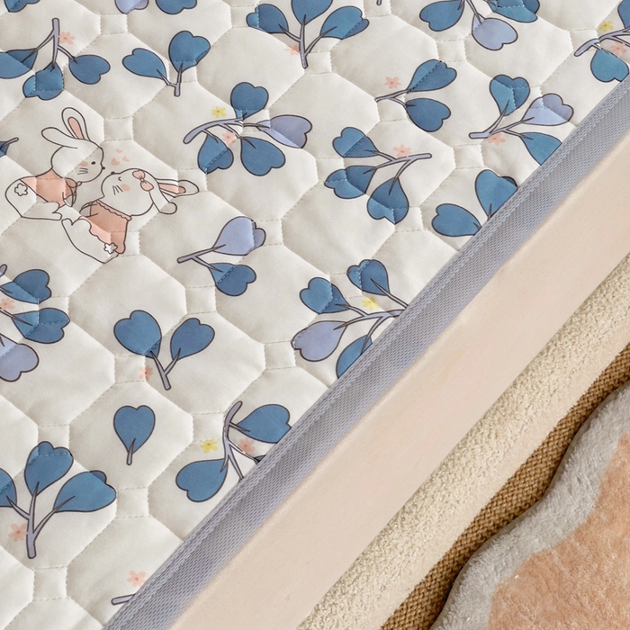 91家纺网 家纺一手货源 找家纺 预言家纺 2025新款亲肤薄垫针织系列床垫 针织兔子