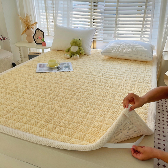 91家纺网 家纺一手货源 找家纺 （总）预言家纺 2025新款亲肤薄垫绒系列床垫