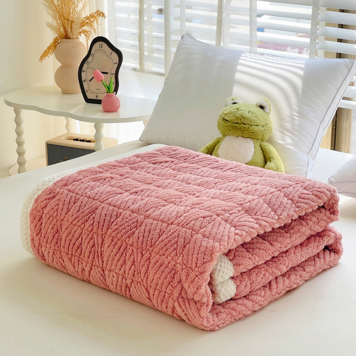 91家纺网 家纺一手货源 找家纺 预言家纺 2025新款亲肤薄垫绒系列床垫 薄垫绒豆沙