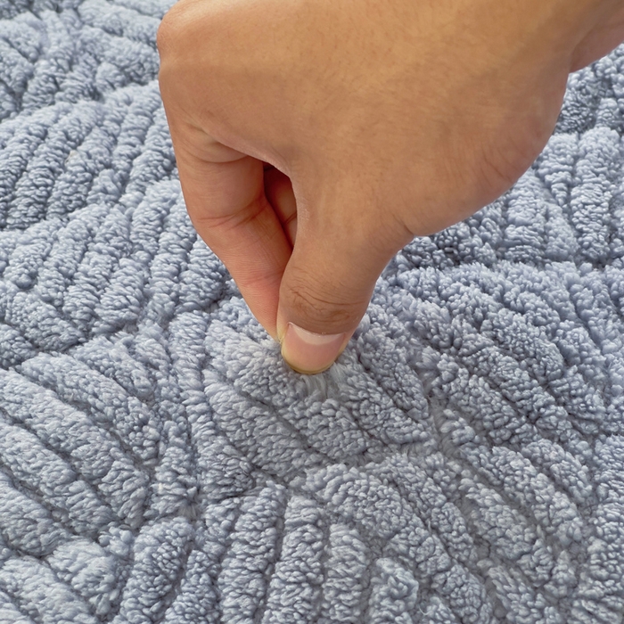 91家纺网 家纺一手货源 找家纺 预言家纺 2025新款亲肤薄垫绒系列床垫 薄垫绒蓝灰