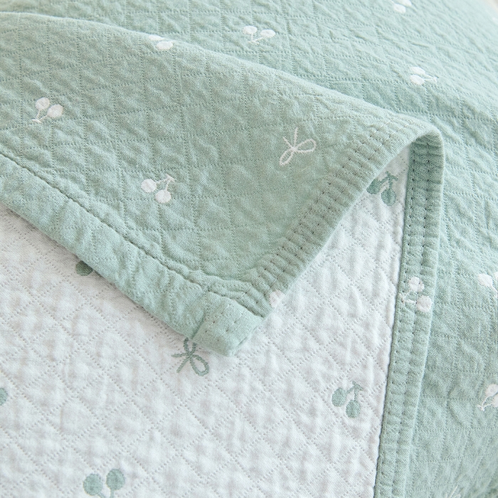 91家纺网 家纺一手货源 找家纺 棠薇家纺 2025新款 枕巾纯棉纱布水洗全棉纱布纯棉耐脏吸汗透气预缩水 樱桃朵朵绿