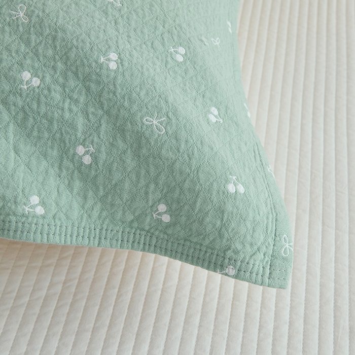 91家纺网 家纺一手货源 找家纺 棠薇家纺 2025新款 枕巾纯棉纱布水洗全棉纱布纯棉耐脏吸汗透气预缩水 樱桃朵朵绿