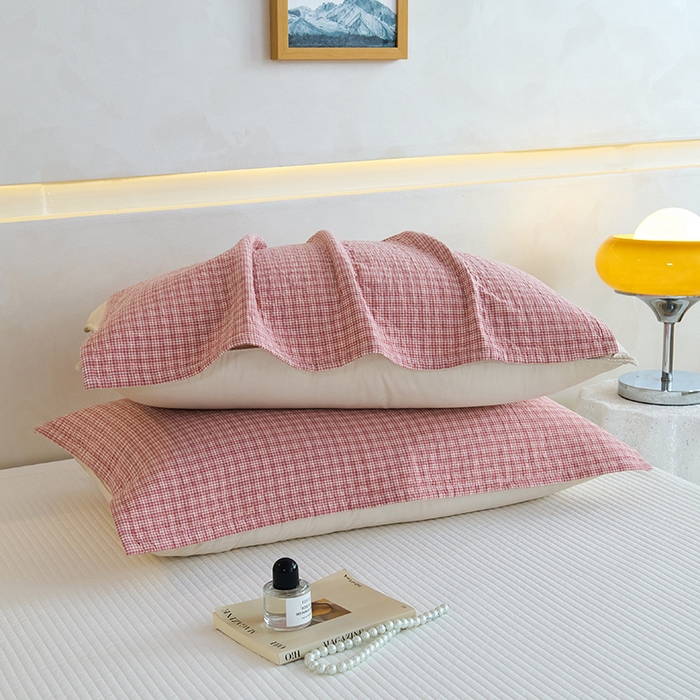 91家纺网 家纺一手货源 找家纺 棠薇家纺 2025新款 枕巾纯棉纱布水洗全棉纱布纯棉耐脏吸汗透气预缩水 小格红