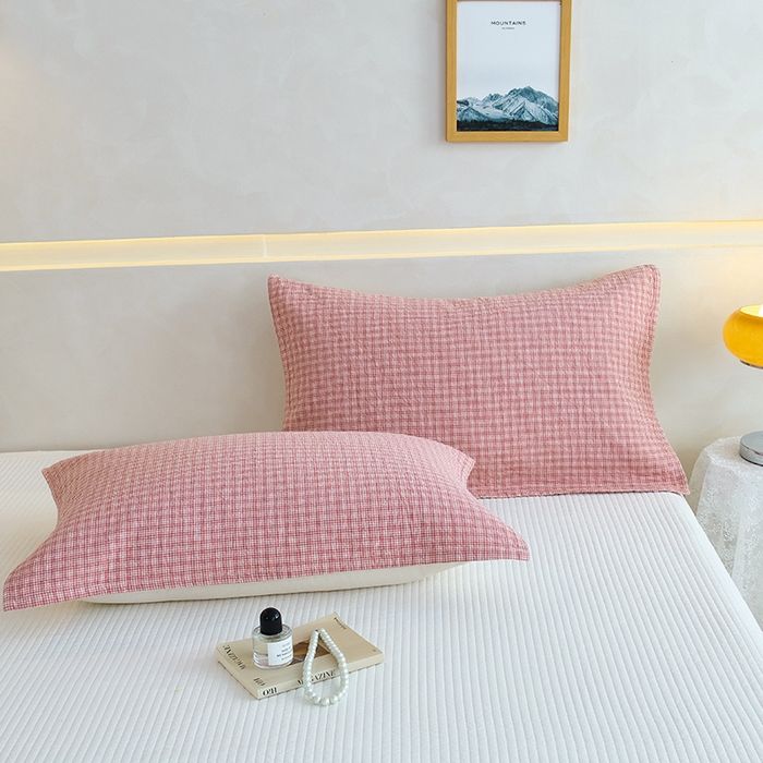 91家纺网 家纺一手货源 找家纺 棠薇家纺 2025新款 枕巾纯棉纱布水洗全棉纱布纯棉耐脏吸汗透气预缩水 小格红