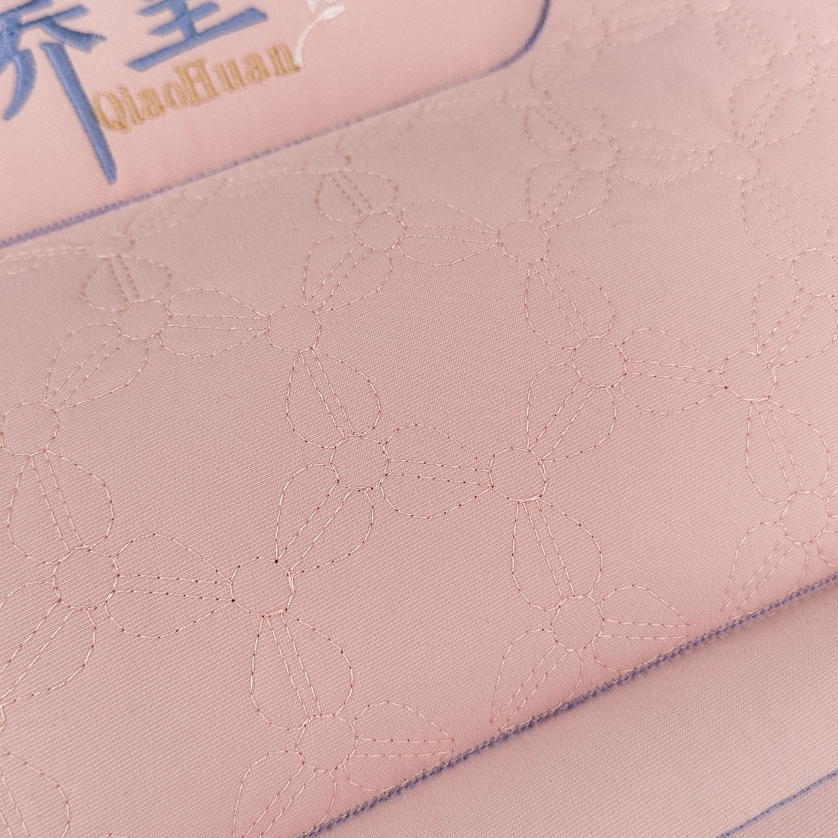 91家纺网 家纺一手货源 找家纺 宇诺家纺 2025新款亲肤荞皇枕头枕芯 粉色